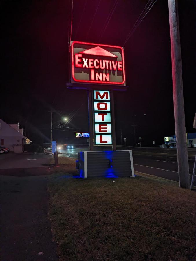 Executive Inn Coopersburg Exterior photo