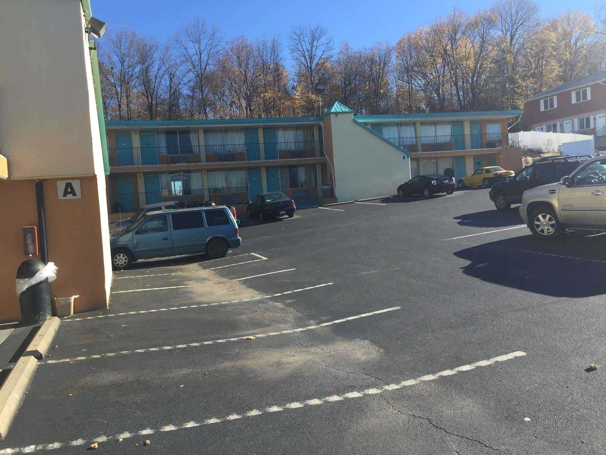Executive Inn Coopersburg Exterior photo