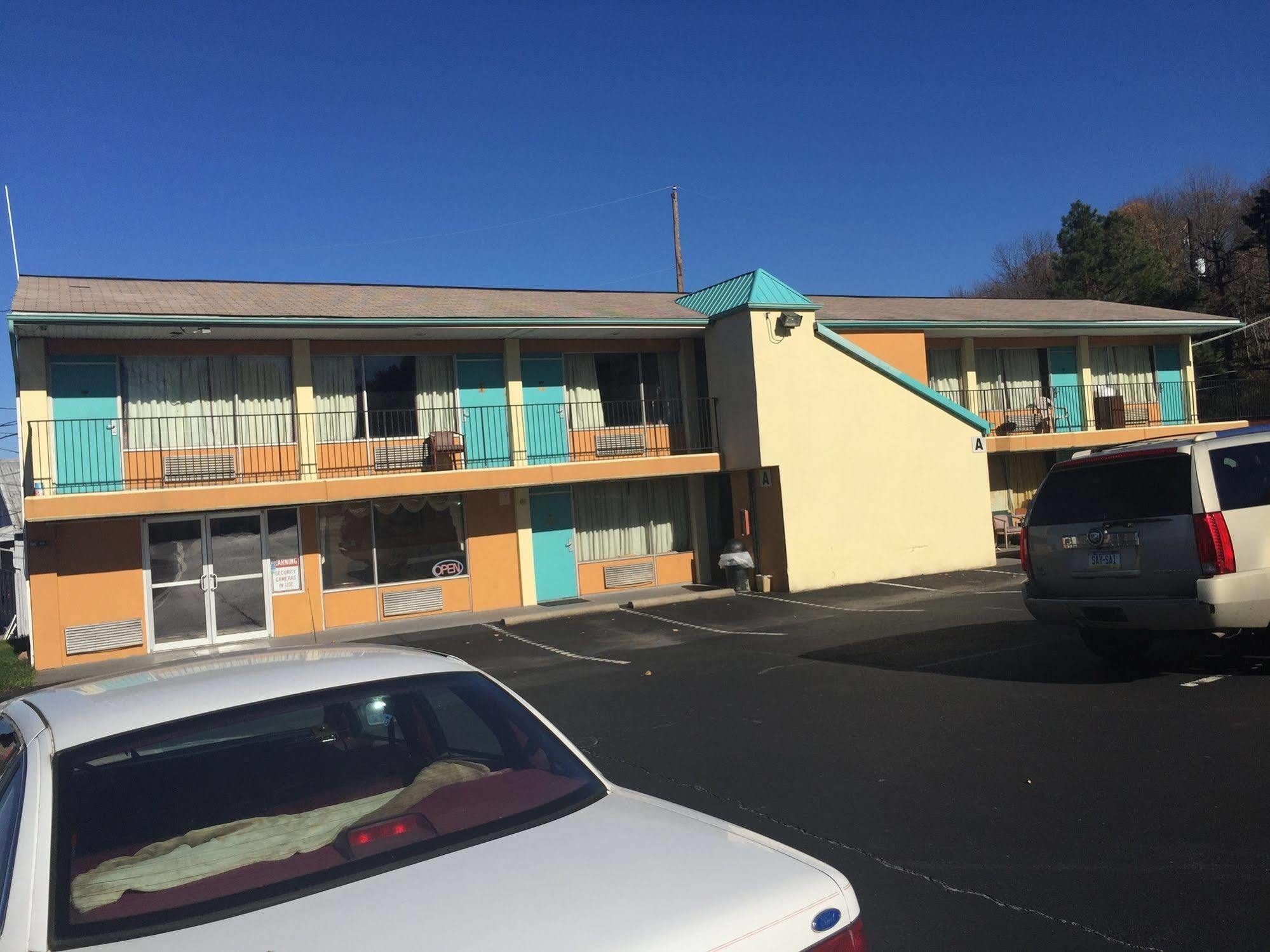 Executive Inn Coopersburg Exterior photo